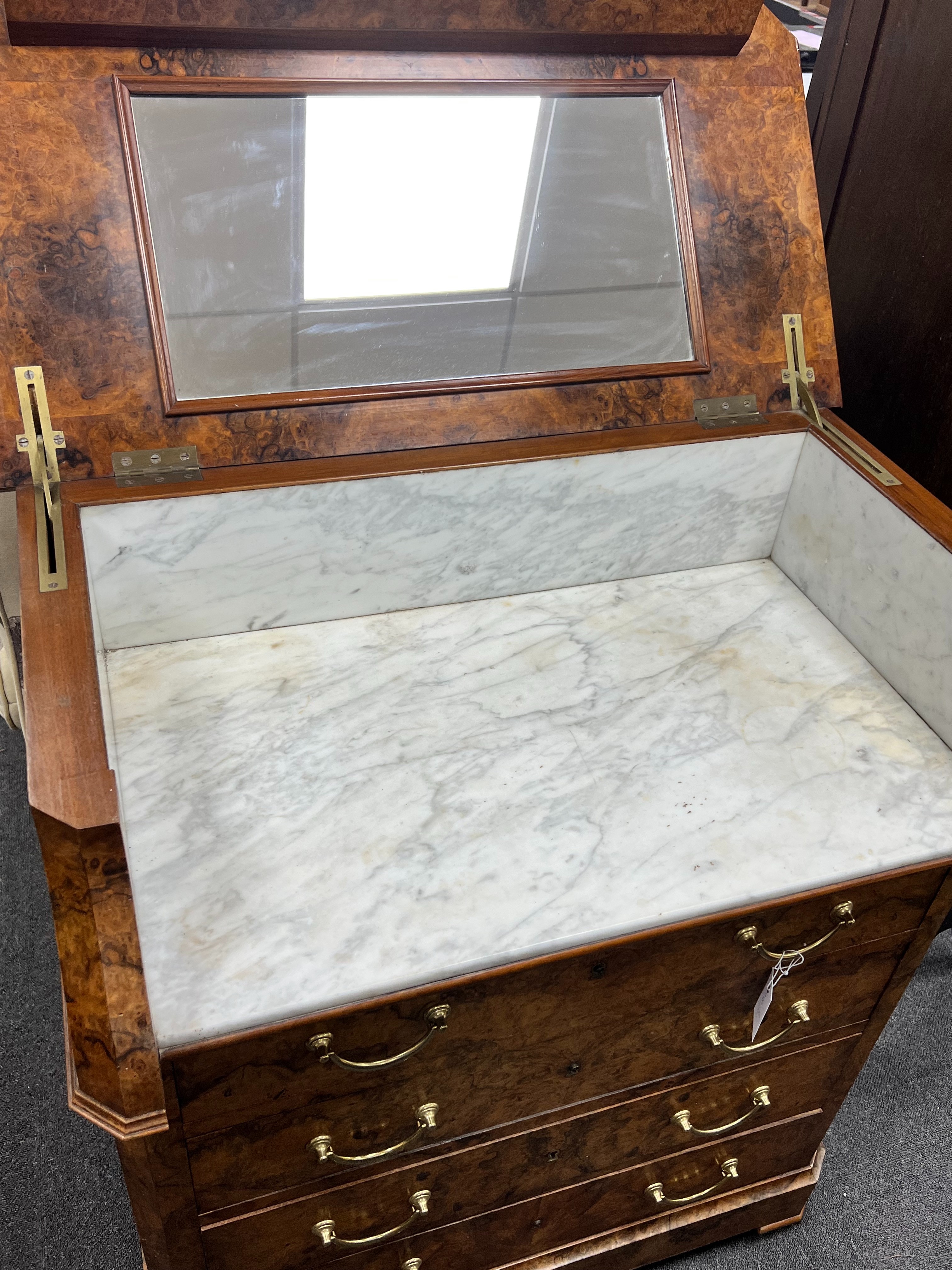 A 19th century French figured walnut washstand, width 86cm depth 50cm height 99cm